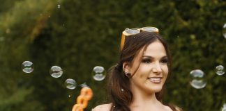 Behind The Scenes: Ali Shows Us Her Bubbles – 9:03 Mins HD Video